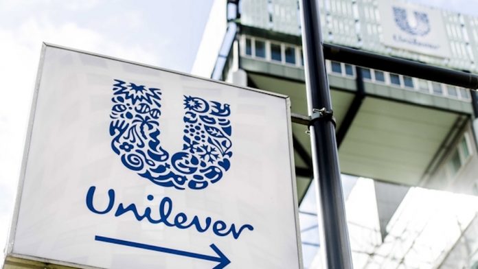 Unilever, con sede en Londres, es propietaria de unas 400 marcas, entre ellas algunas muy conocidas como Axe, Dove, los helados Magnum o los tés Lipton. EFE/Marco De Swart/Archivo