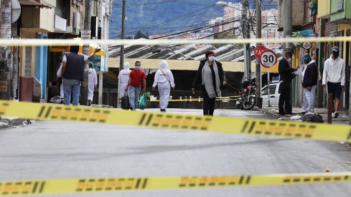 San Cristóbal, uno de los sectores que se encuentra en alerta naranja y cuarentena estricta por contagios de COVID-19, en Bogotá (Colombia)