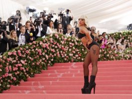 Lady Gaga y Ariana Grande lideran unos particulares VMA marcados por el COVID