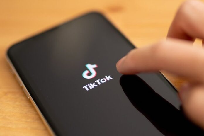 EE.UU. retrasa durante una semana las medidas contra TikTok tras un acuerdo preliminar