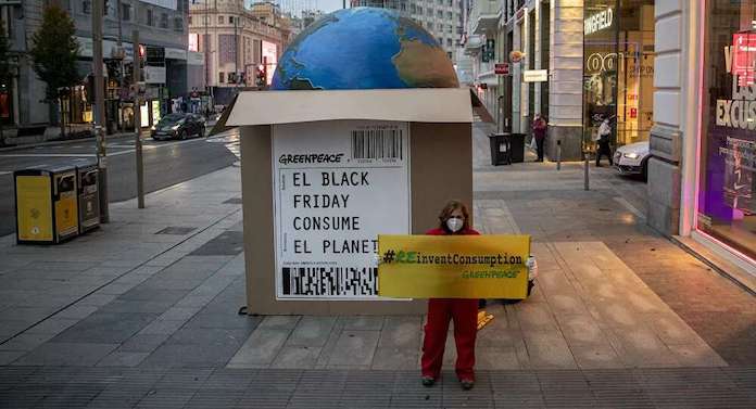 Campaña de Greenpeace contra el Black Friday 2020