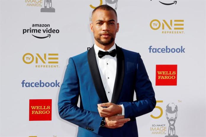 Denuncian que policías agredieron en Cartagena al actor Kendrick Sampson